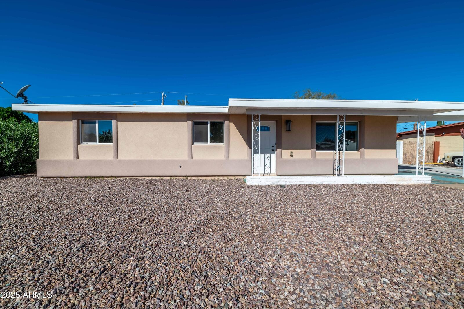 Property Photo: 133 E James Drive AZ 85635