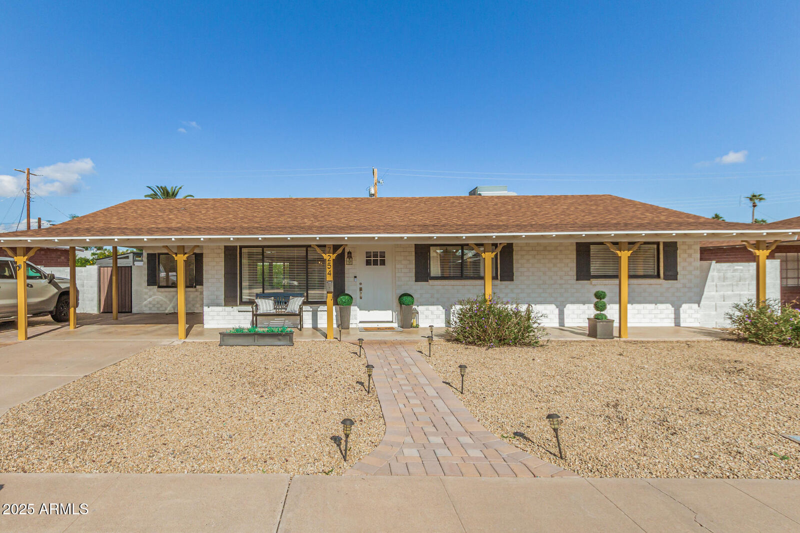 Property Photo: 7254 E Lewis Avenue AZ 85257