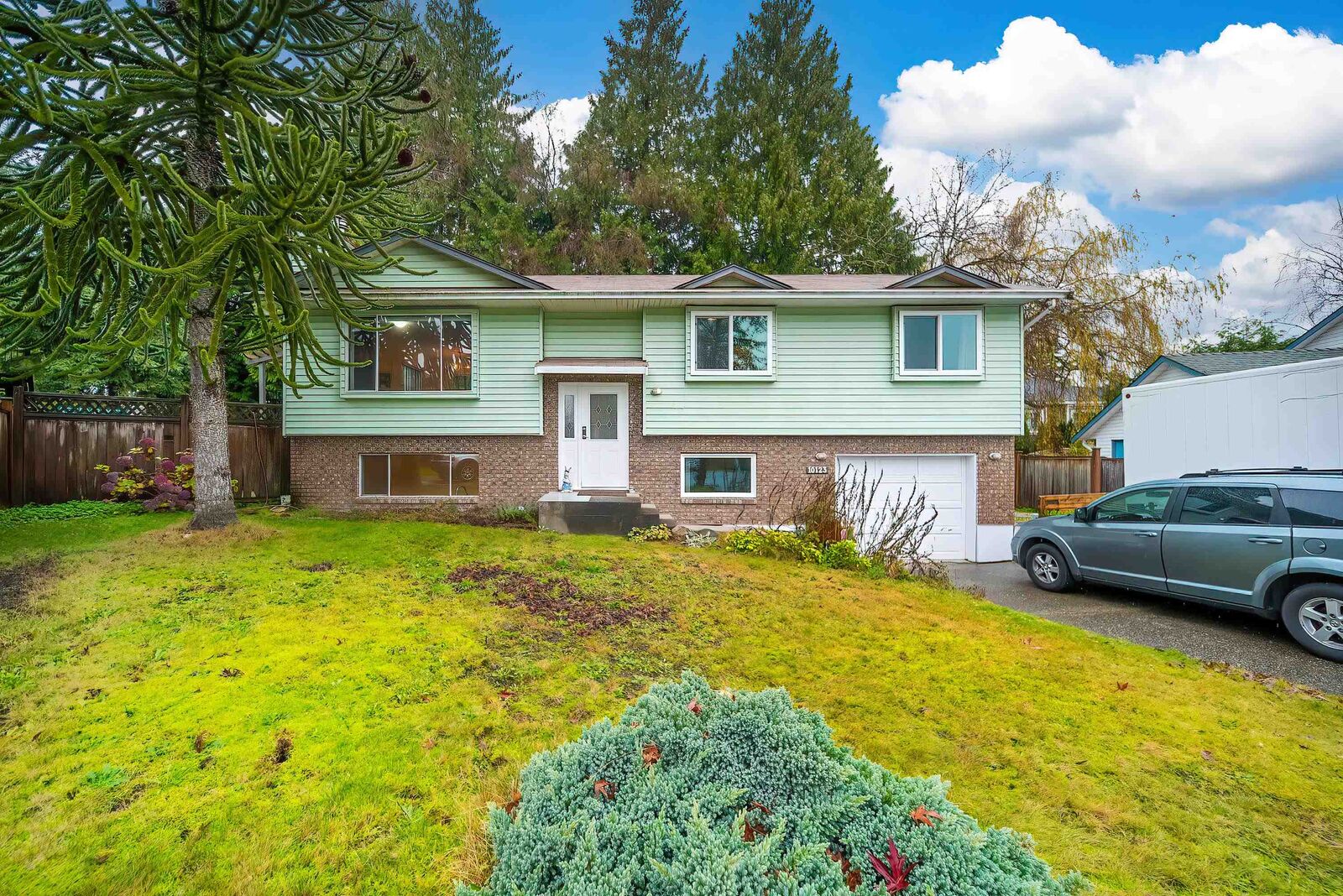 Property Photo:  10123 158A Street  BC V4N 2P8 