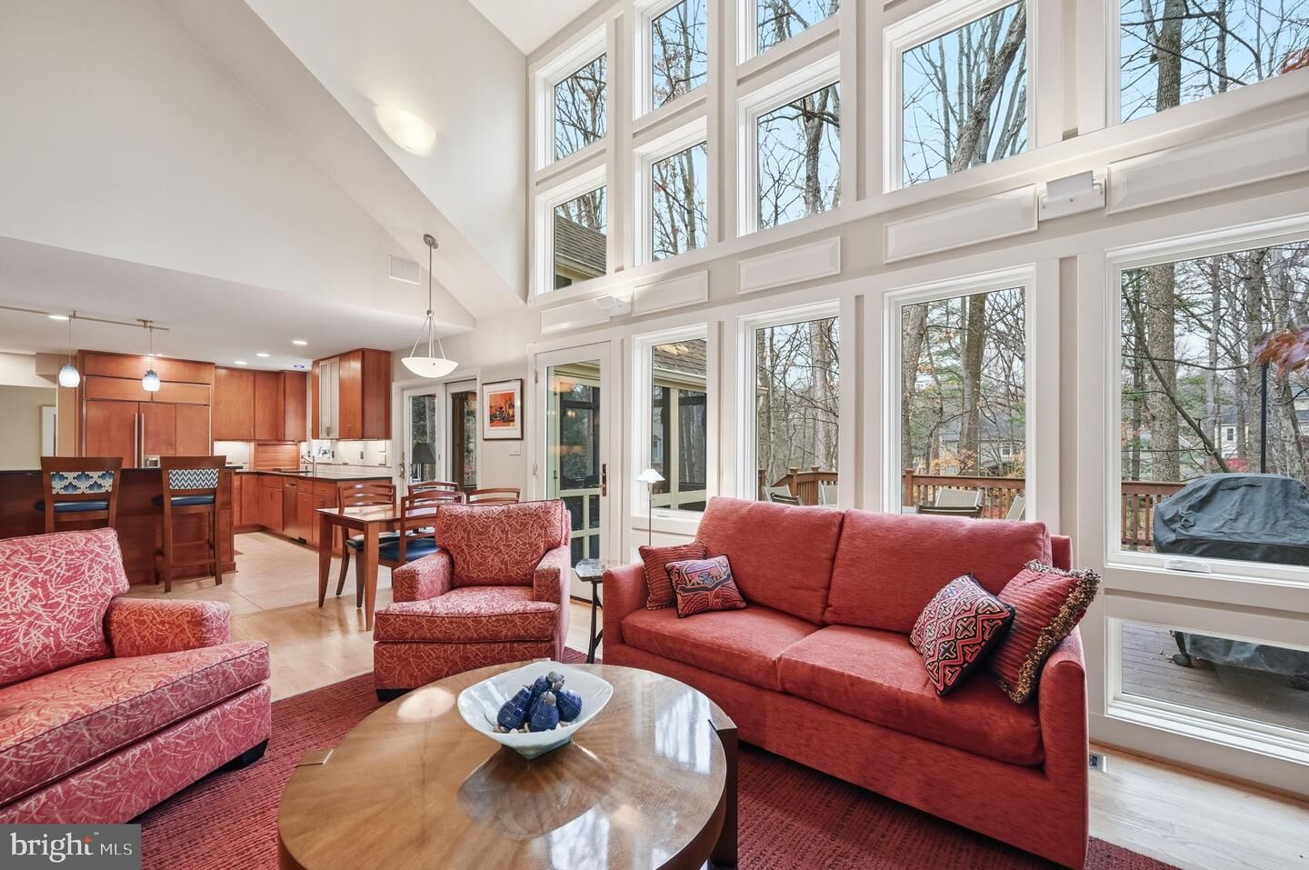 Property Photo: 2218 Wakerobin Lane VA 20191