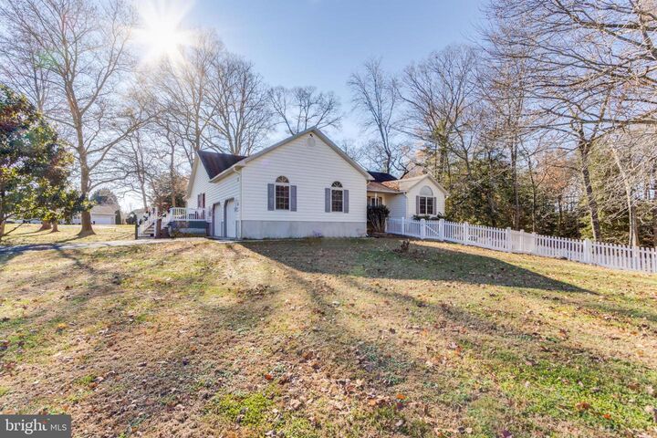 Property Photo:  2 Melody Ct  DE 19971 