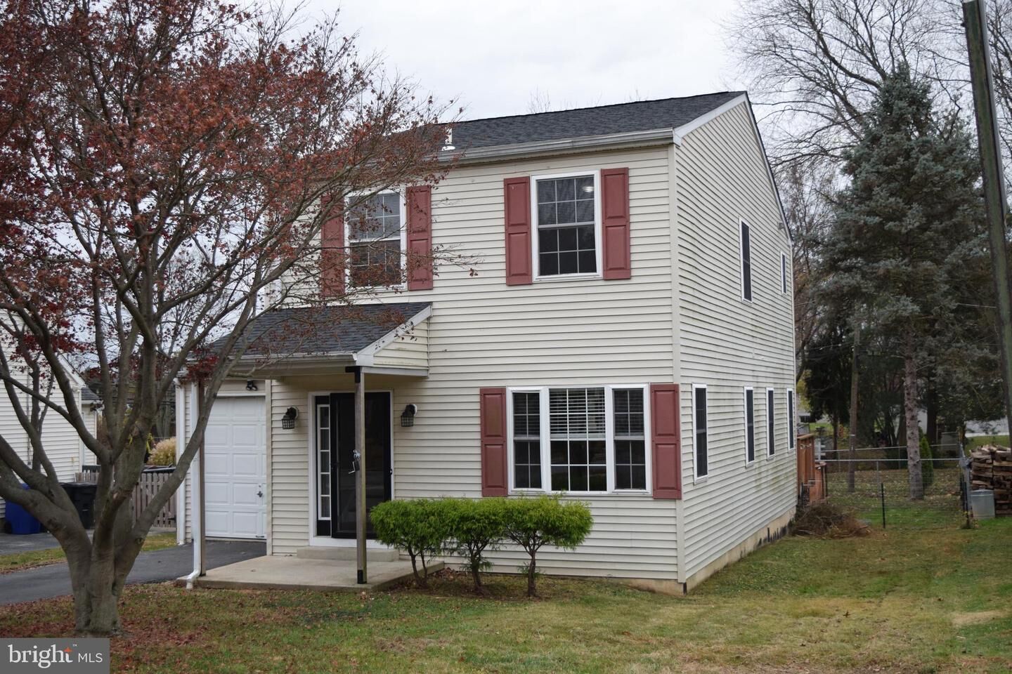 Property Photo: 3011 Roberts Road PA 19014