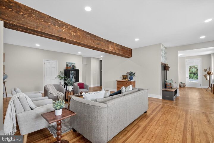 Property Photo:  225 E Canal Road  PA 17404 