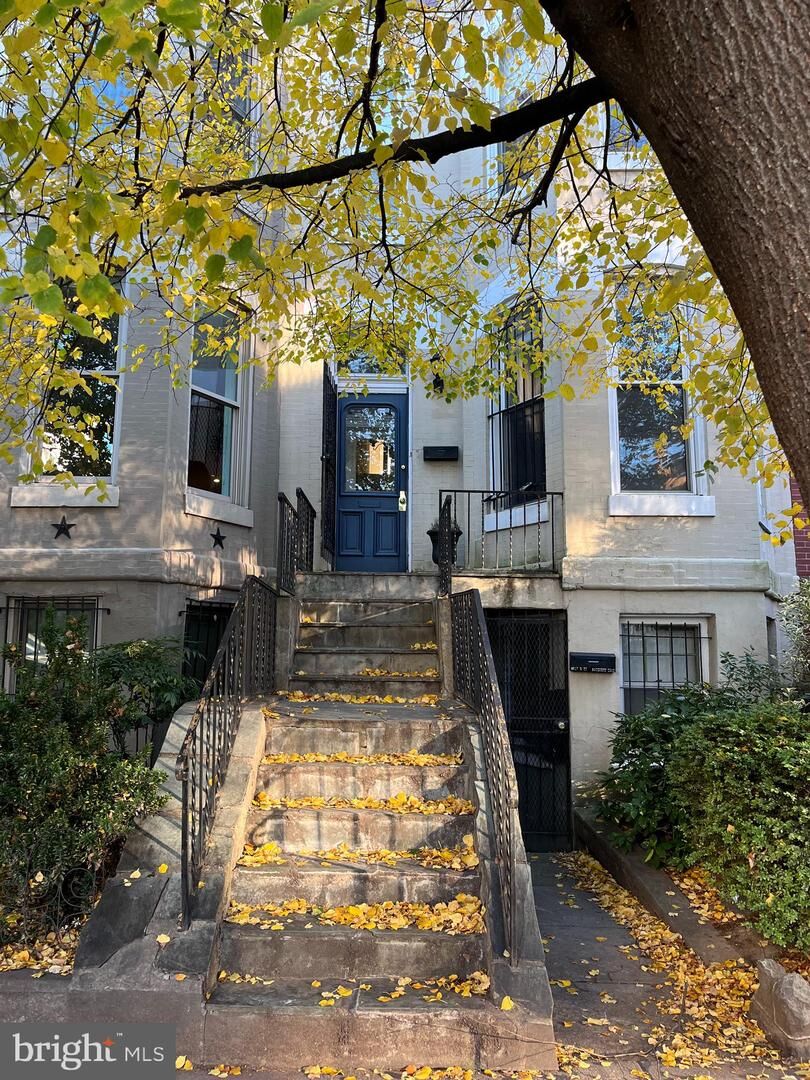 Property Photo:  1510 R Street NW  DC 20009 