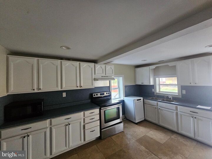 Property Photo: 206 E Church Street PA 17827