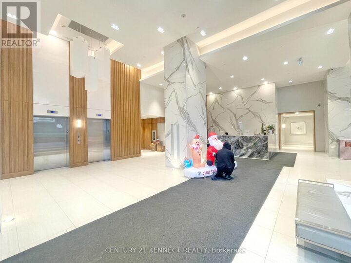 Property Photo:  30 Shore Breeze Drive 3919  ON M8V 0J1 