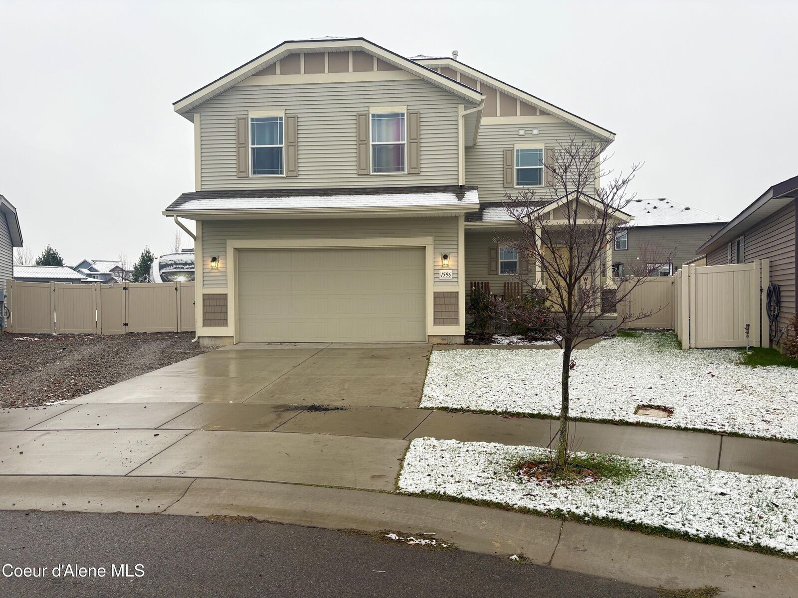 Property Photo:  1596 N Minam Loop  ID 83854 