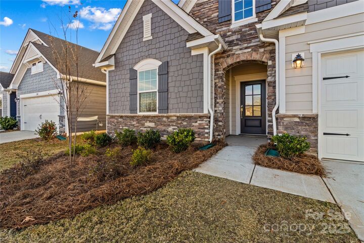 Property Photo:  206 White Apple Way  NC 28625 