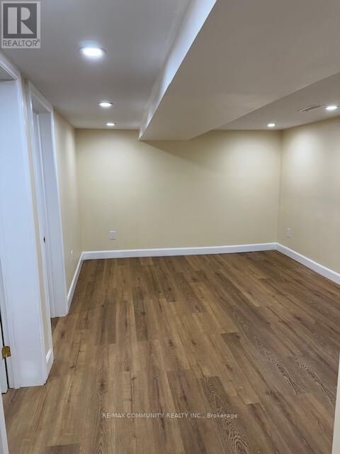 Property Photo:  537 Grierson Street  ON L1G 5J2 