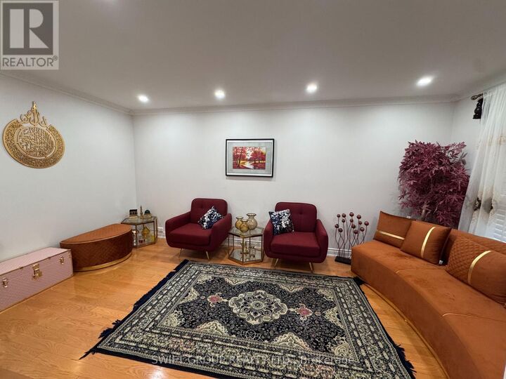 Property Photo:  17 Graybark Crescent  ON M1C 4J2 