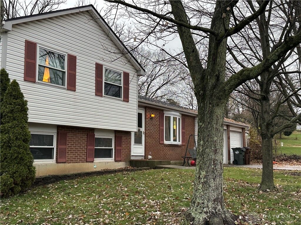 Property Photo:  1735 E Lindsey Avenue  OH 45342 