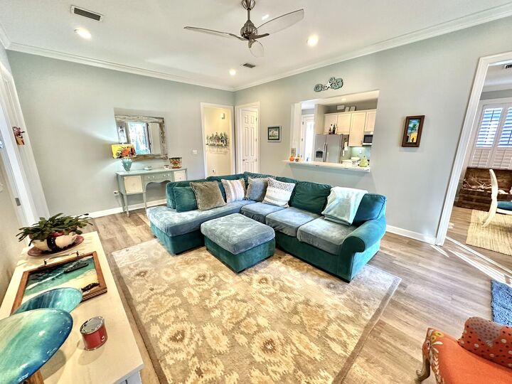 Property Photo:  1998 Shannons Cove  FL 32550 