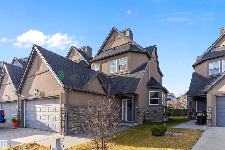 1720 Garnett Point(E) NW 36  Edmonton AB T5T 4C4 photo