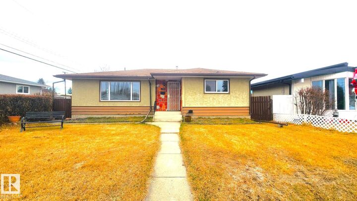 Property Photo: 11516 133A Avenue NW AB T5E 1G6