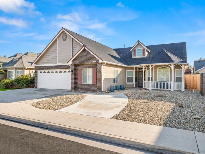 Property Photo:  2887 E Christopher Drive  CA 93720 