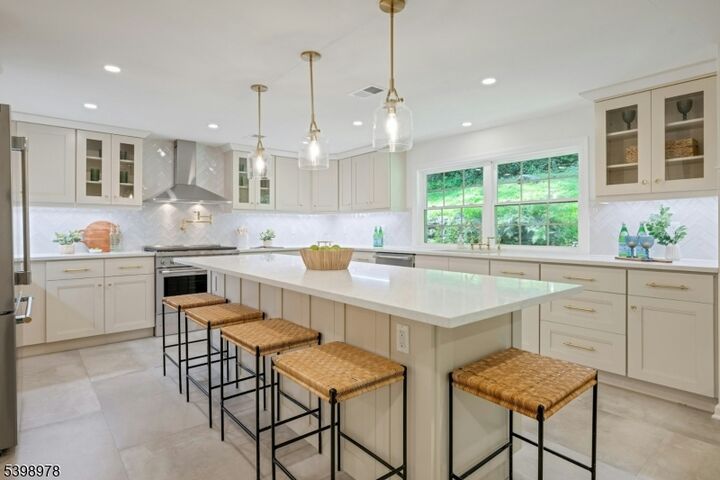 Property Photo:  26 Woodland Rd  NJ 07960 