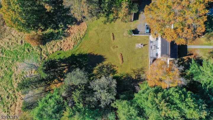 Property Photo:  7 Toad Ln  NJ 08551 