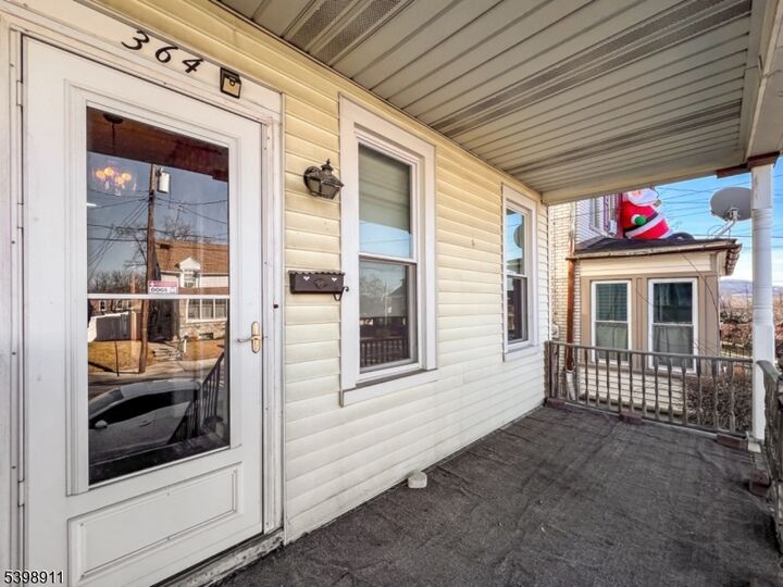 Property Photo:  364 Thomas St  NJ 08865 