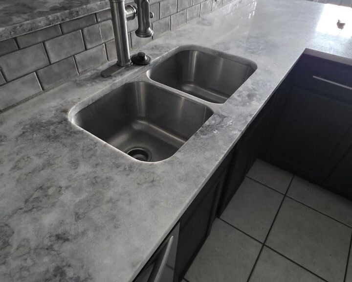 Property Photo: 4510 W Thunderwood Circle TX 77545