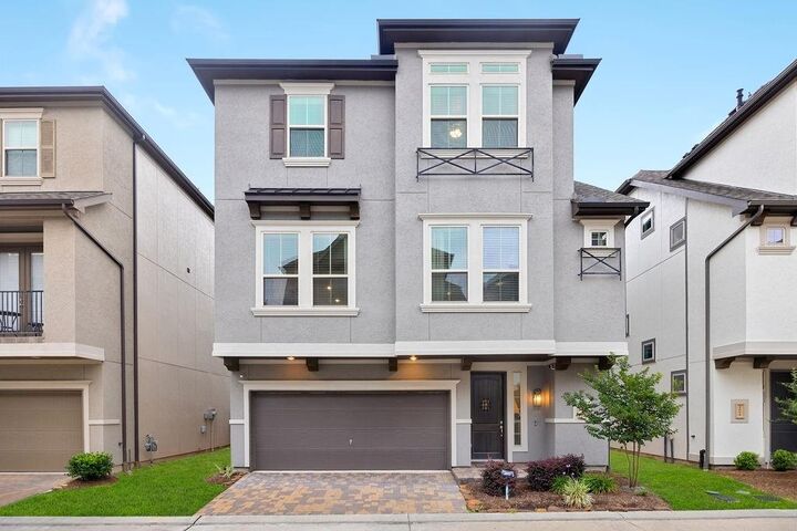 Property Photo:  4008 Centre Glen Drive  TX 77043 