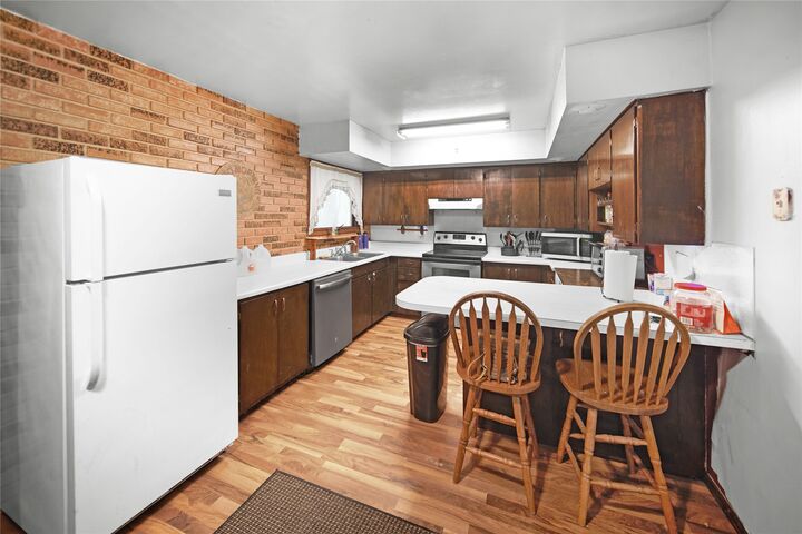 Property Photo:  301 N 9th Street  IA 52553 