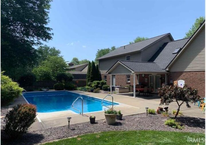 Property Photo:  8855 Hickory Lane  IN 47630-2337 