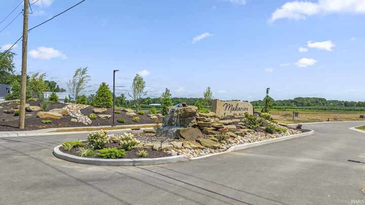 Property Photo: 15430 Makarios Pass 6 IN 46765