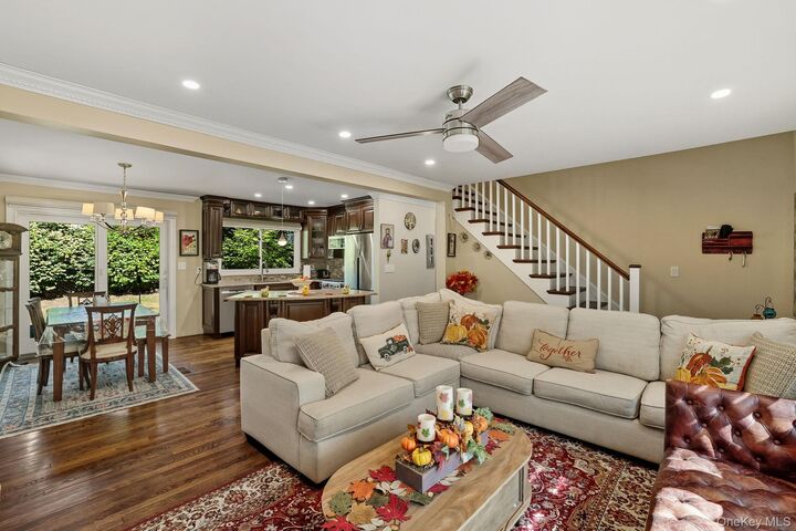 Property Photo:  110 Topland Road  NY 10605 