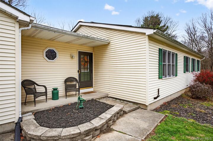 Property Photo:  10 Carly Drive  NY 12528 