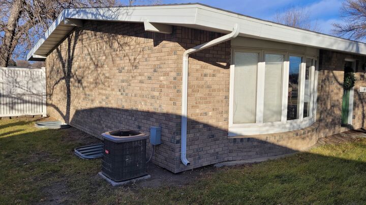 Property Photo: 2416 2nd Ave SW Minot ND 58701