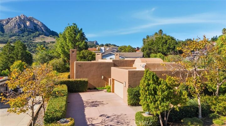 Property Photo:  860 Skyline Drive  CA 93405 