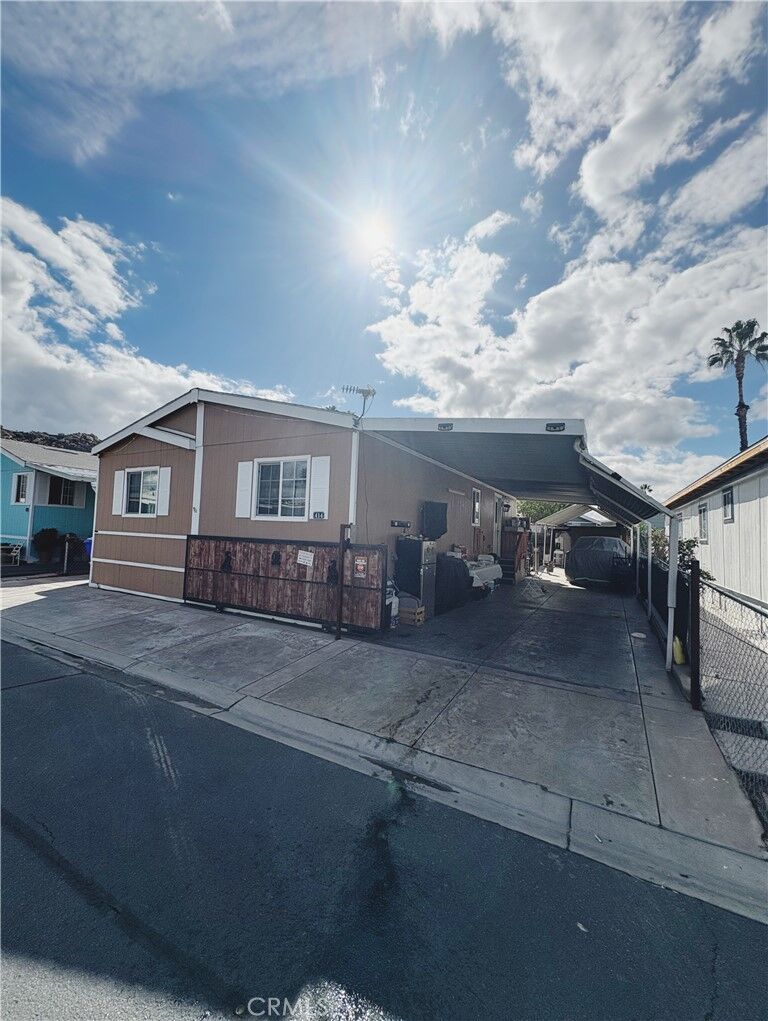 Property Photo: 3825 Crestmore Rd 414 CA 92509