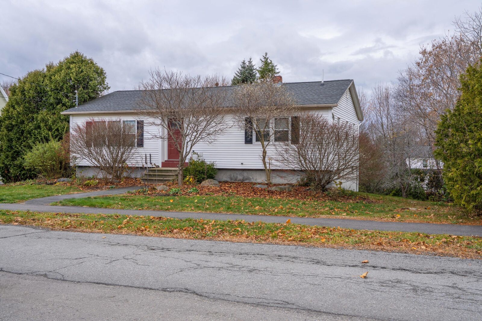 Property Photo:  306 Birch Street  ME 04401 