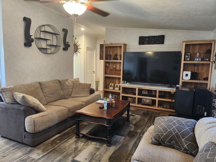 Property Photo: 510 Canaan Road ME 04943