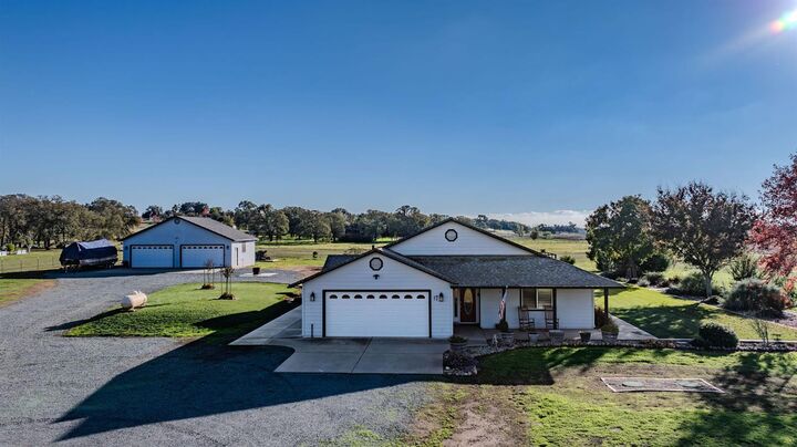 Property Photo: 17 Sara-Lex Court CA 95252