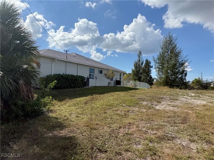 Property Photo: 1120 SW 18th Avenue FL 33991