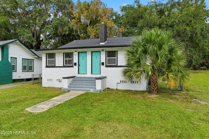 Property Photo:  451 Long Branch Boulevard  FL 32206 