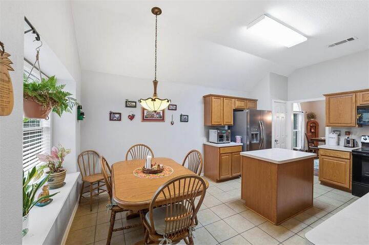 Property Photo:  304 Briar Cove Circle  TX 75154 