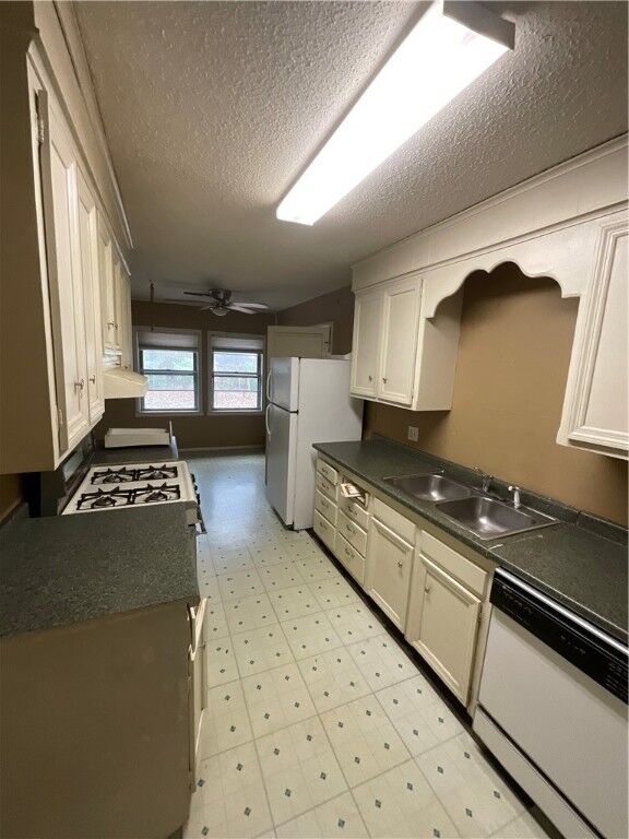 Property Photo: 303 Sanders Avenue AR 72764