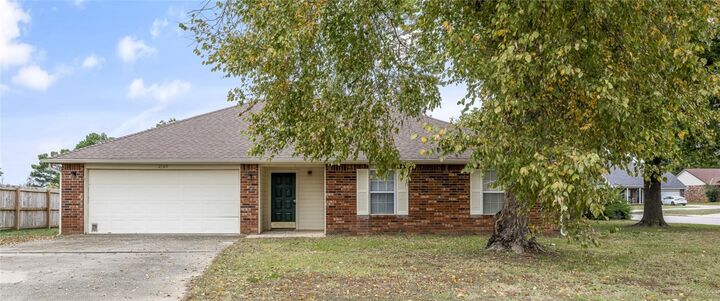 Property Photo: 2709 Pleasant View Lane AR 72712