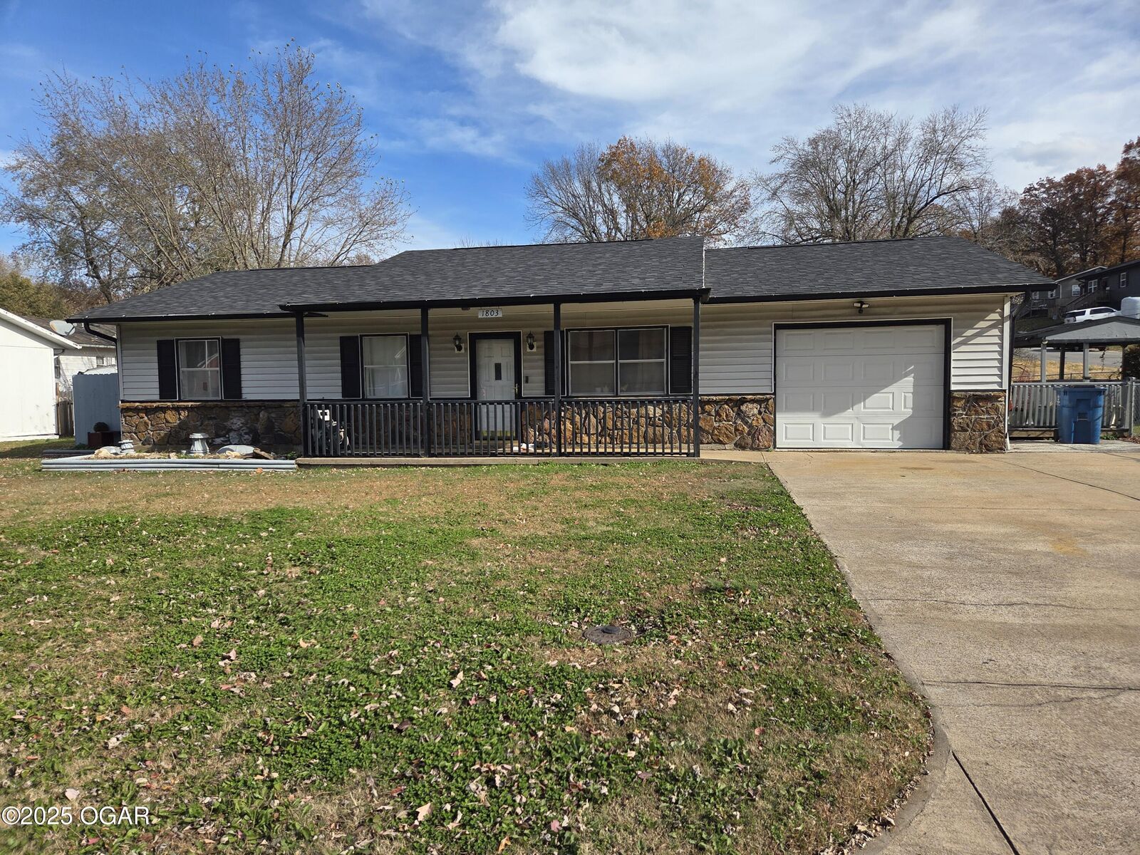 Property Photo: 1803 S Garland Douglas Drive MO 64850