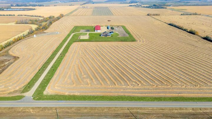 28012 Township Road 394  Rural Lacombe County AB T4M 0R6 photo