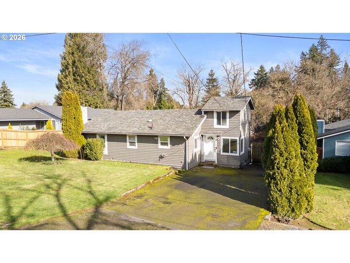 Property Photo:  12700 SE 27th Ave  OR 97222 