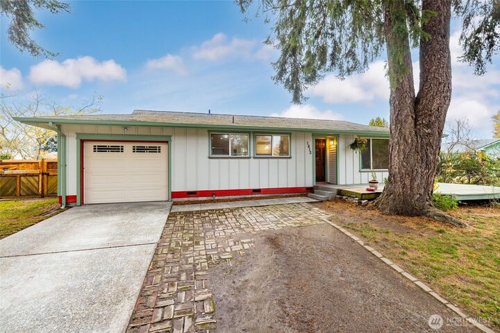 Property Photo: 1612 14th Street WA 98221
