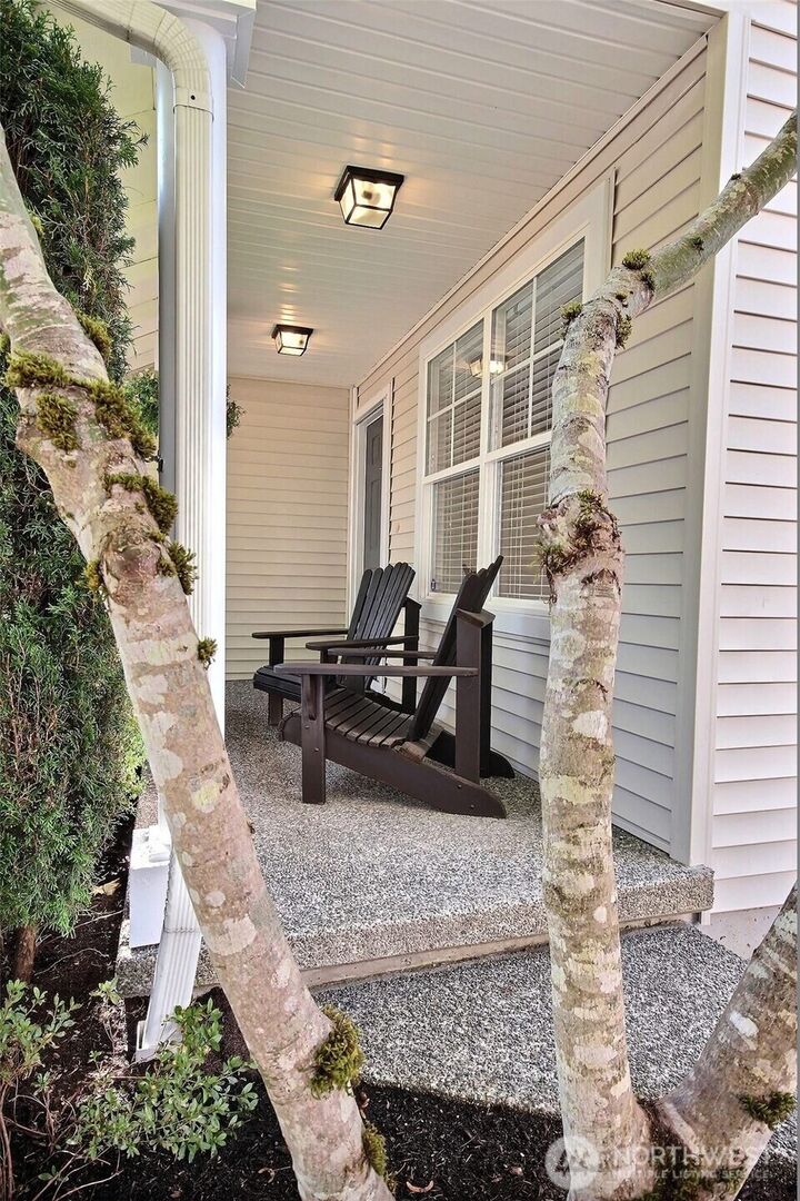 Property Photo: 27631 238th Avenue SE WA 98038