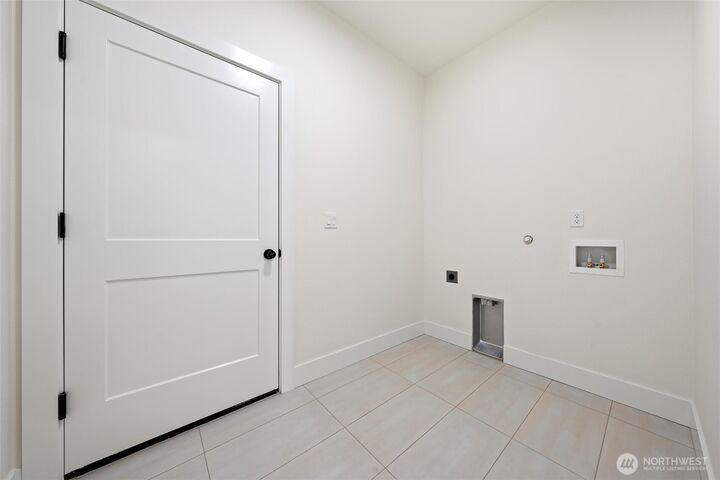 Property Photo:  721  O Street NE  WA 98848 