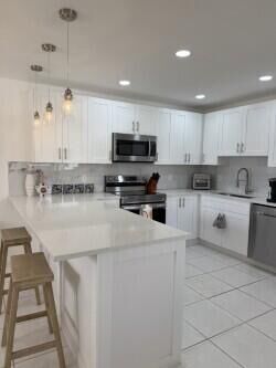 Property Photo: 154 Valencia G FL 33446