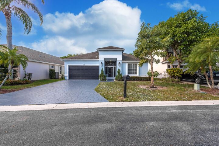 Property Photo:  2210 Soundings Court  FL 33413 