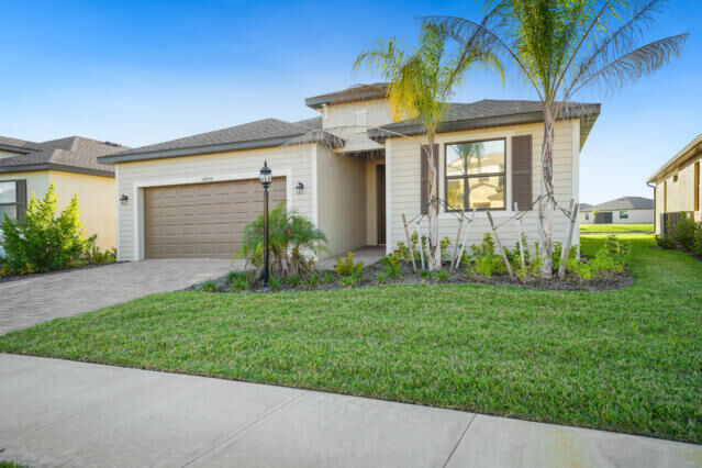 Property Photo:  14905 Palamos Circle  FL 33905 