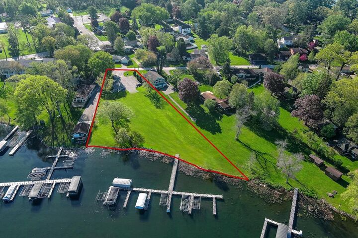 Property Photo:  413 Strauss Unit 11 Avenue  WI 54941 